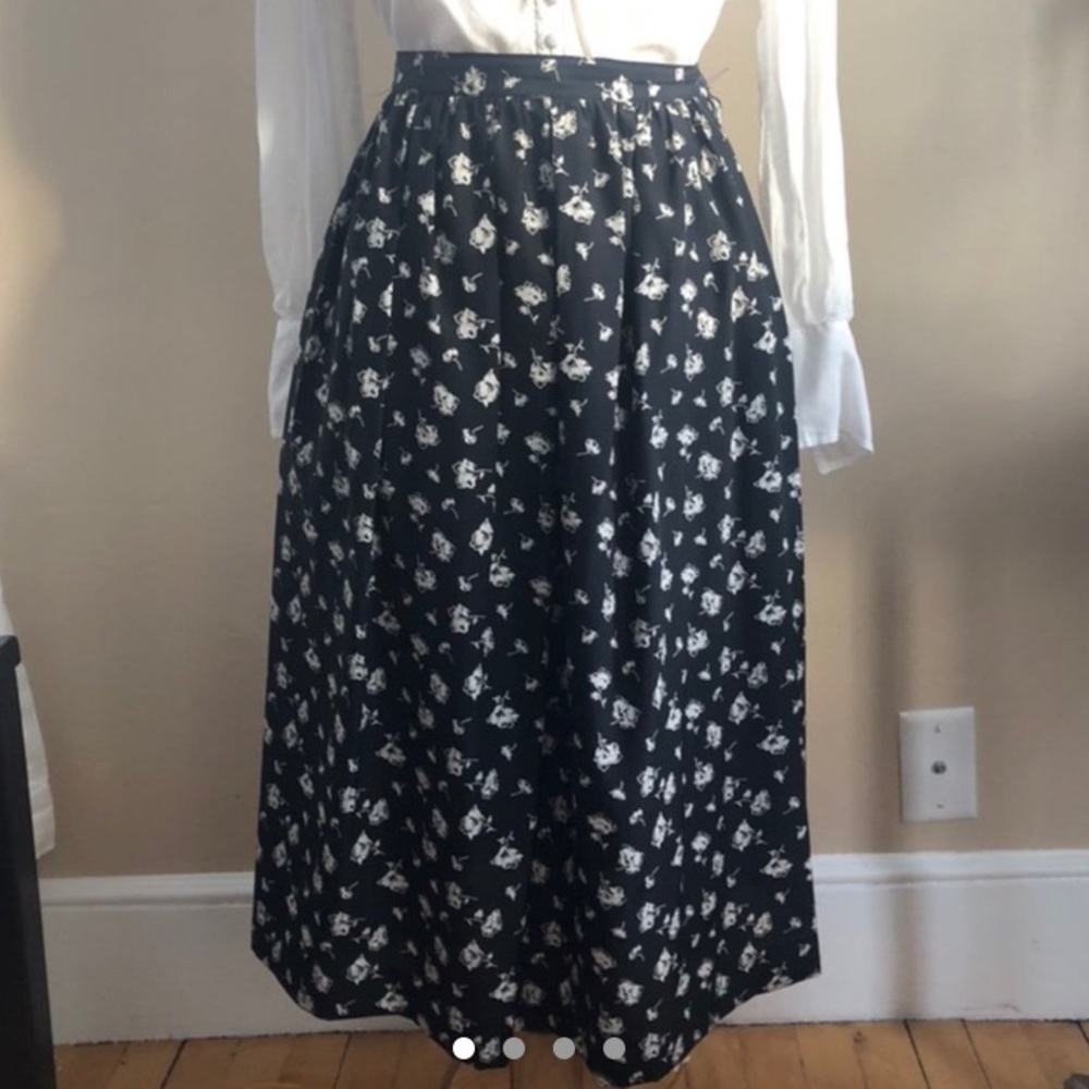 Floral black skier